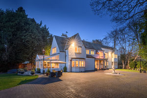 Photo 32- click for photo gallery